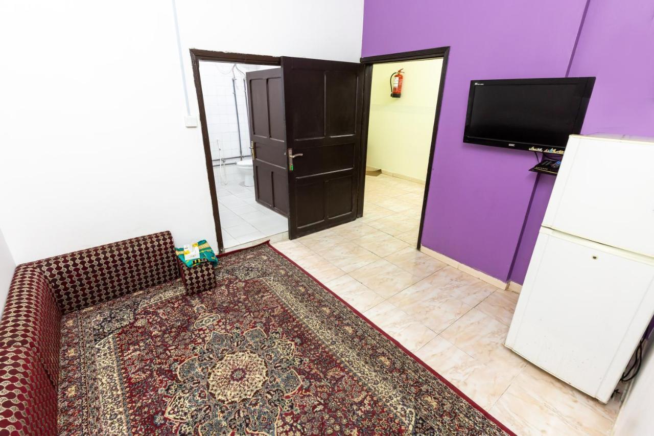 Al Eairy Furnished Apartments - Al Bahah 4 Екстер'єр фото